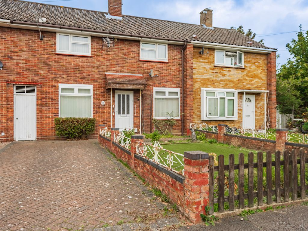 3 bed terraced house for sale in Springfield Road, Norwich NR7, £
