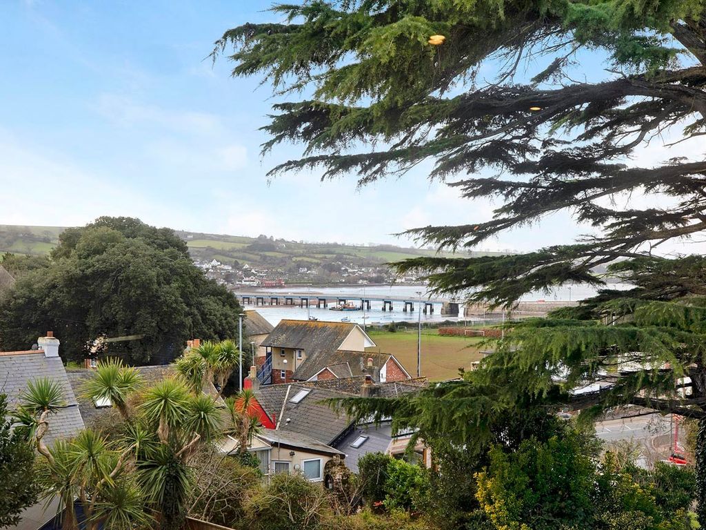 5 bed detached house for sale in Reed Vale, Teignmouth TQ14, £475,000 Zoopla