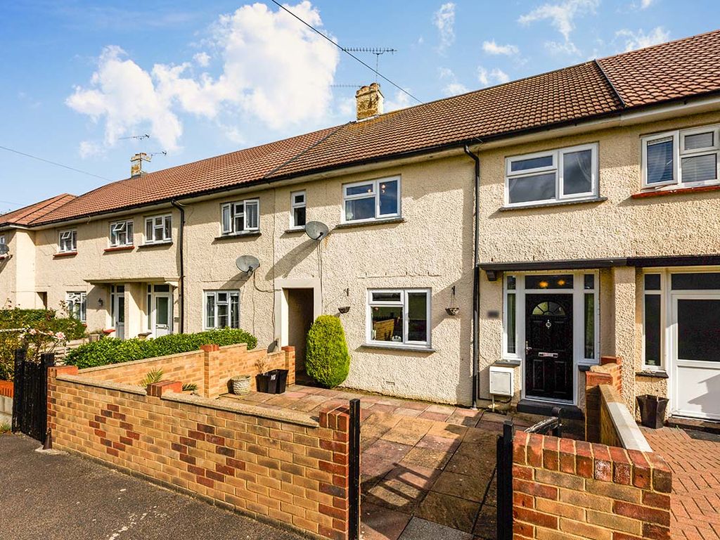 4 bed terraced house for sale in Barr Road, Gravesend, Kent DA12 Zoopla