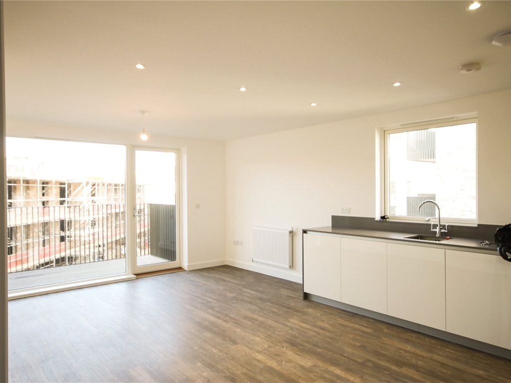 2 bed flat to rent in Fowler Avenue, Trumpington, Cambridge CB2 Zoopla