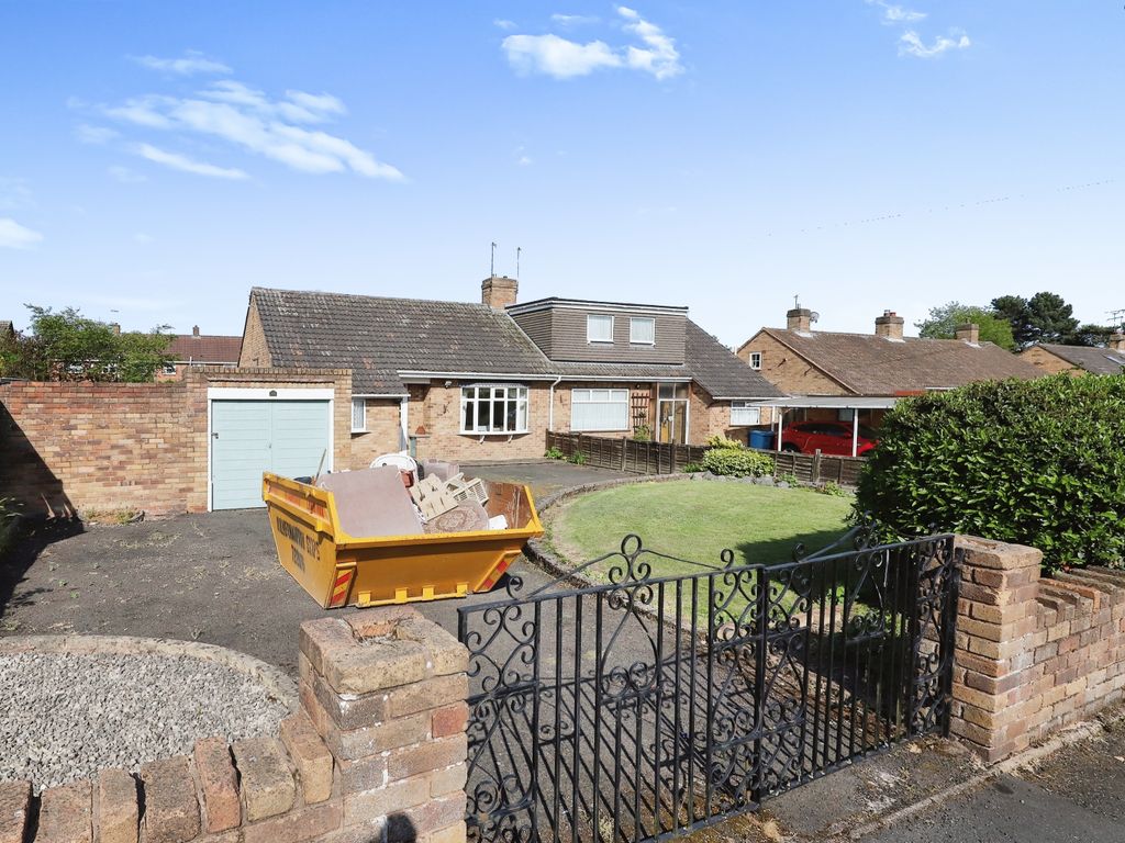 3 bed bungalow for sale in Ringhills Road, Codsall, Wolverhampton