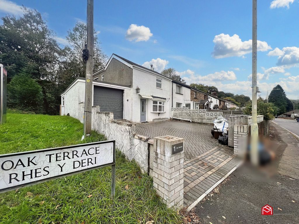 3 bed end terrace house for sale in Oak Terrace, Coytrahen, Bridgend