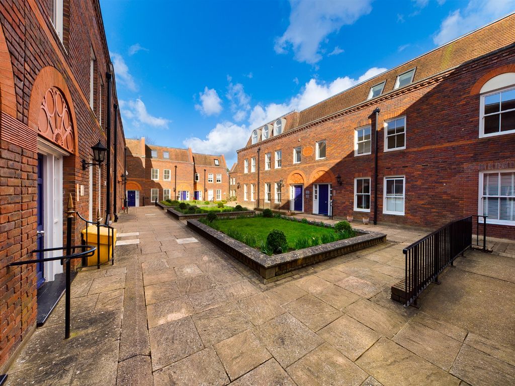 Stamford House Oxford Road Aylesbury HP19  