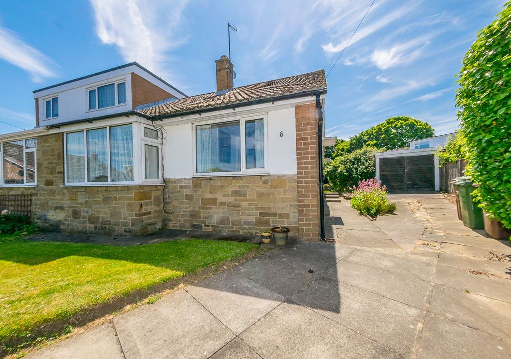 2 bed semidetached bungalow for sale in Barmby Close, Ossett WF5 Zoopla
