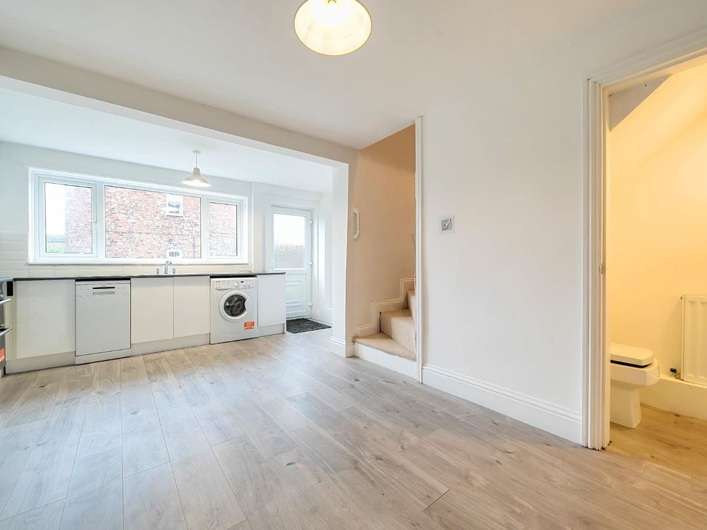 2 bed end terrace house for sale in Main Road, Drax, Selby YO8, £