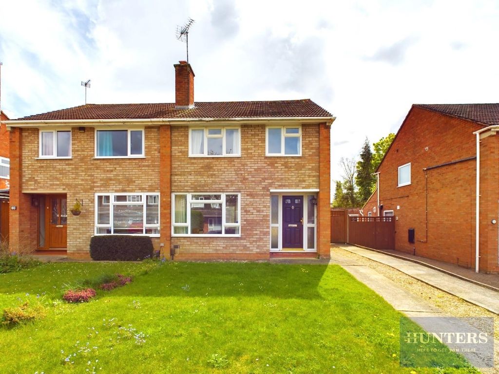 3 bed semidetached house for sale in Nettleton Road, Cheltenham GL51