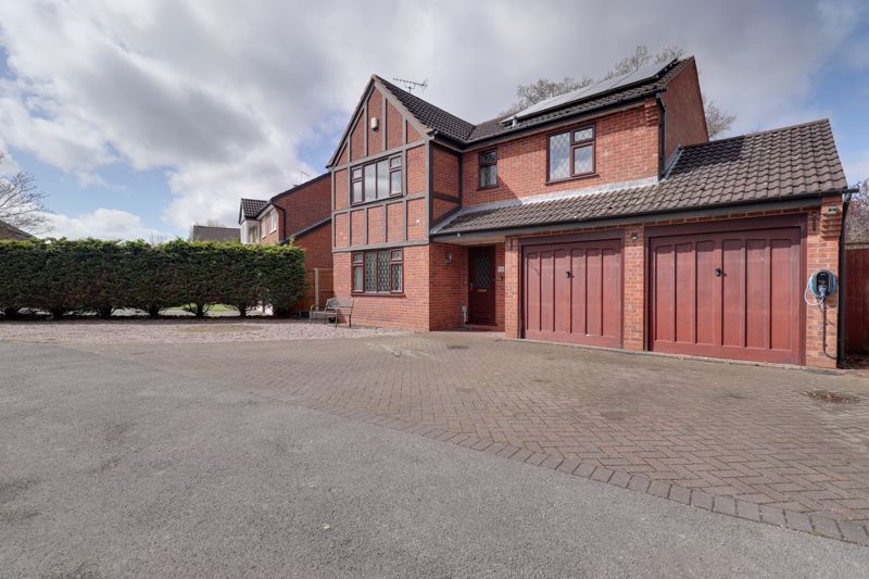 4 bed detached house for sale in Lancing Avenue, The Meadows, Stafford