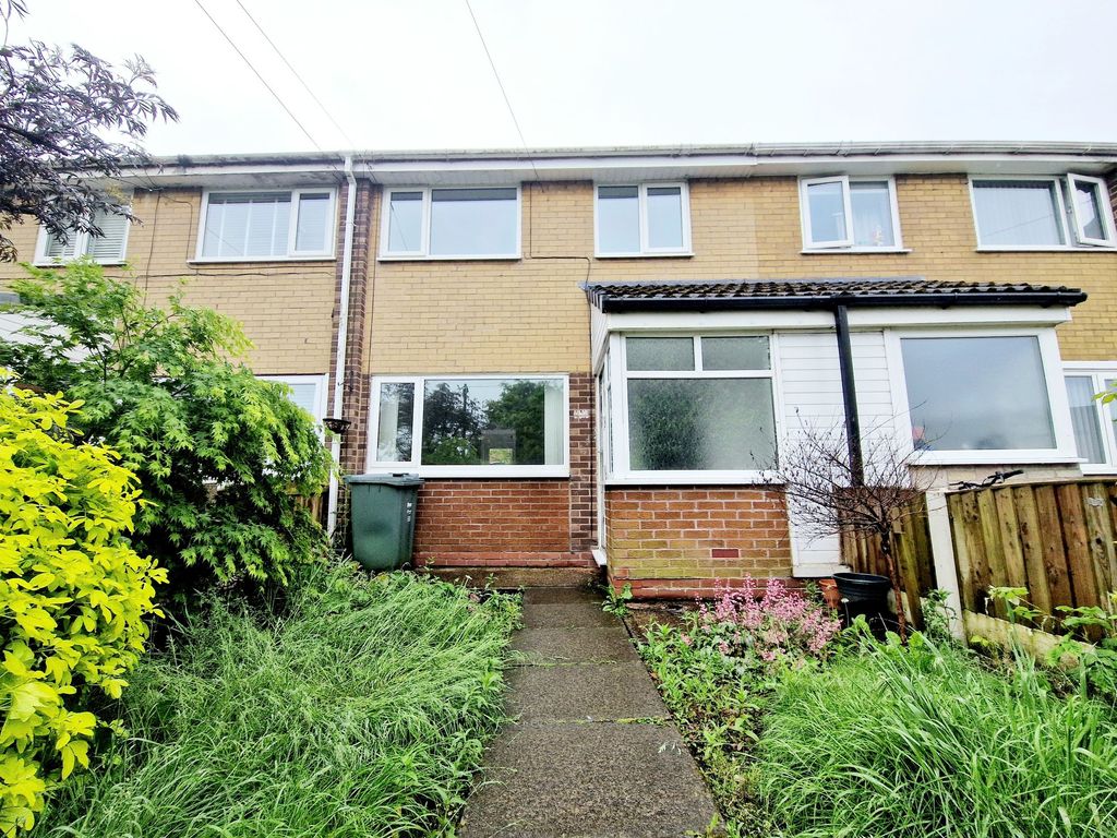 3 bed terraced house to rent in Naseby Walk, Whitefield M45, £995 pcm