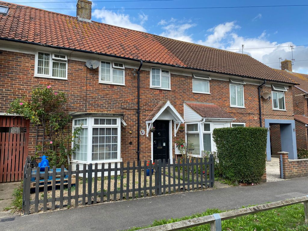 3 bed terraced house for sale in Shaws Road, Crawley RH10 Zoopla