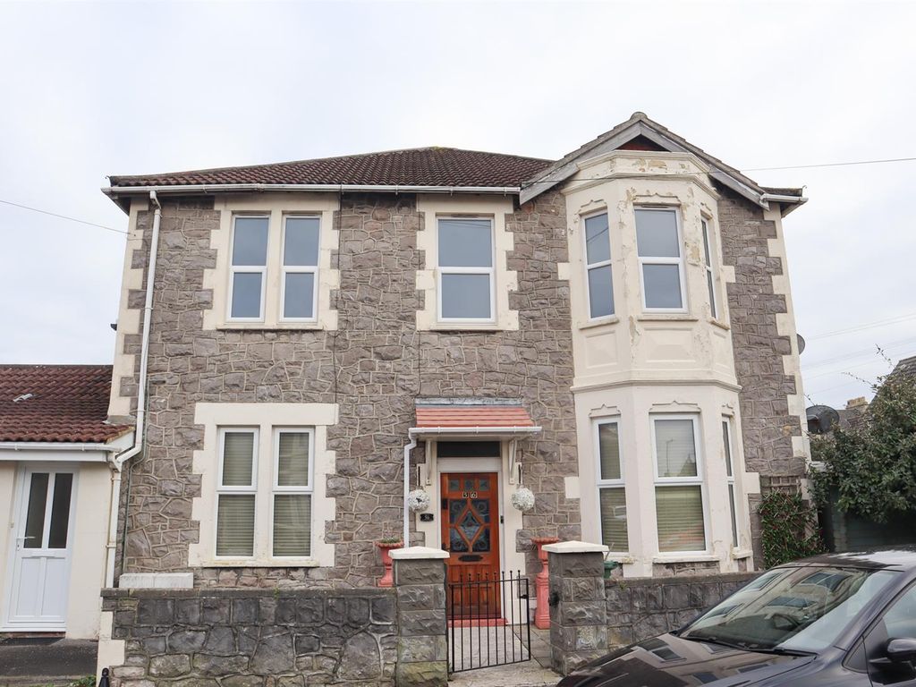 2 bed flat to rent in Stafford Road, WestonSuperMare BS23, £900 pcm
