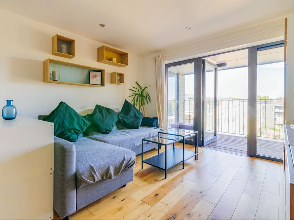 67 Cowley Road, Oval SW9  