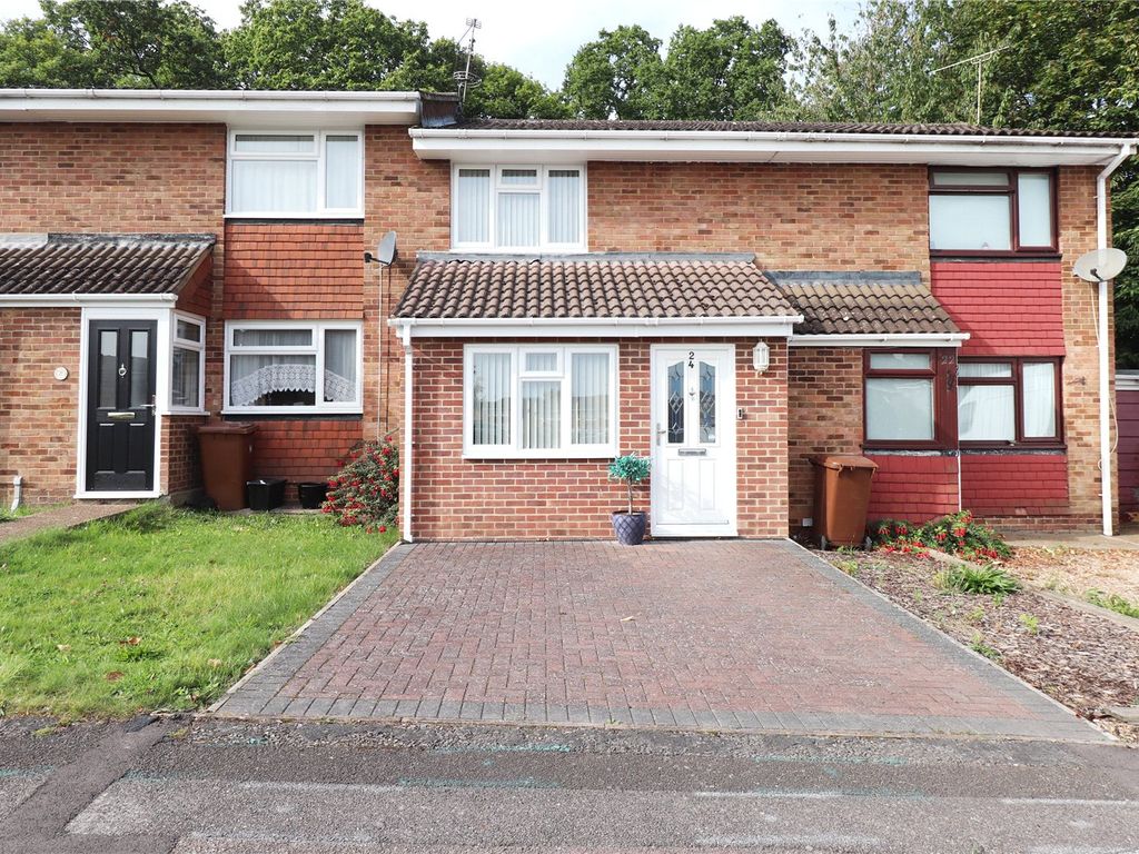 2 bed terraced house for sale in Albury Close, Lordswood, Chatham, Kent