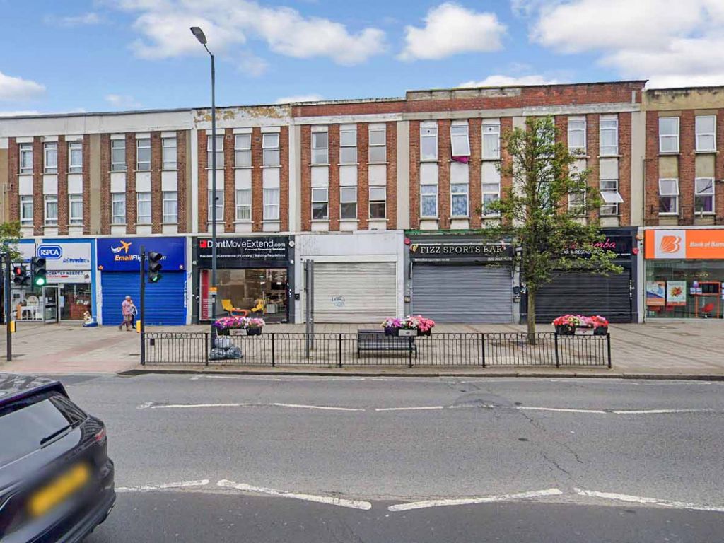 2 bed flat to rent in Drayton Waye, Kenton, Harrow HA3 Zoopla