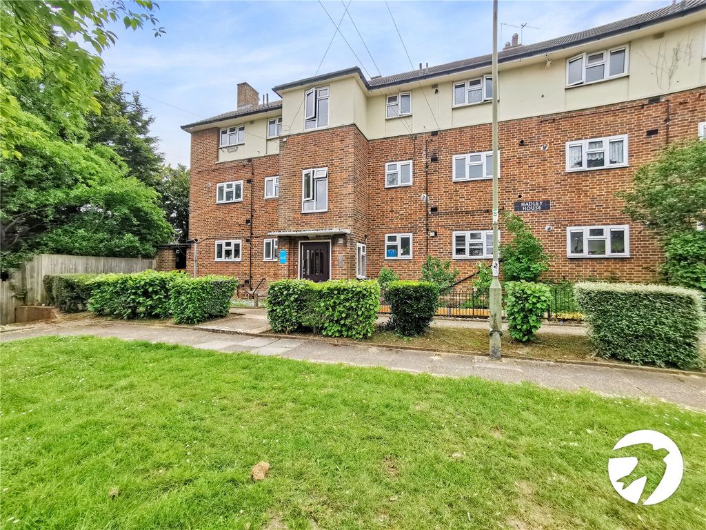 1 bed flat to rent in Mickleham Close, Orpington BR5 Zoopla