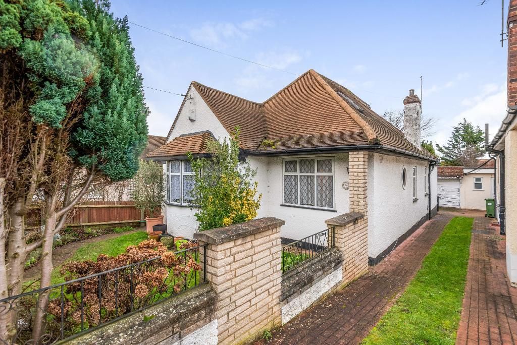 3 bed detached bungalow for sale in Eton Road, Orpington BR6 Zoopla