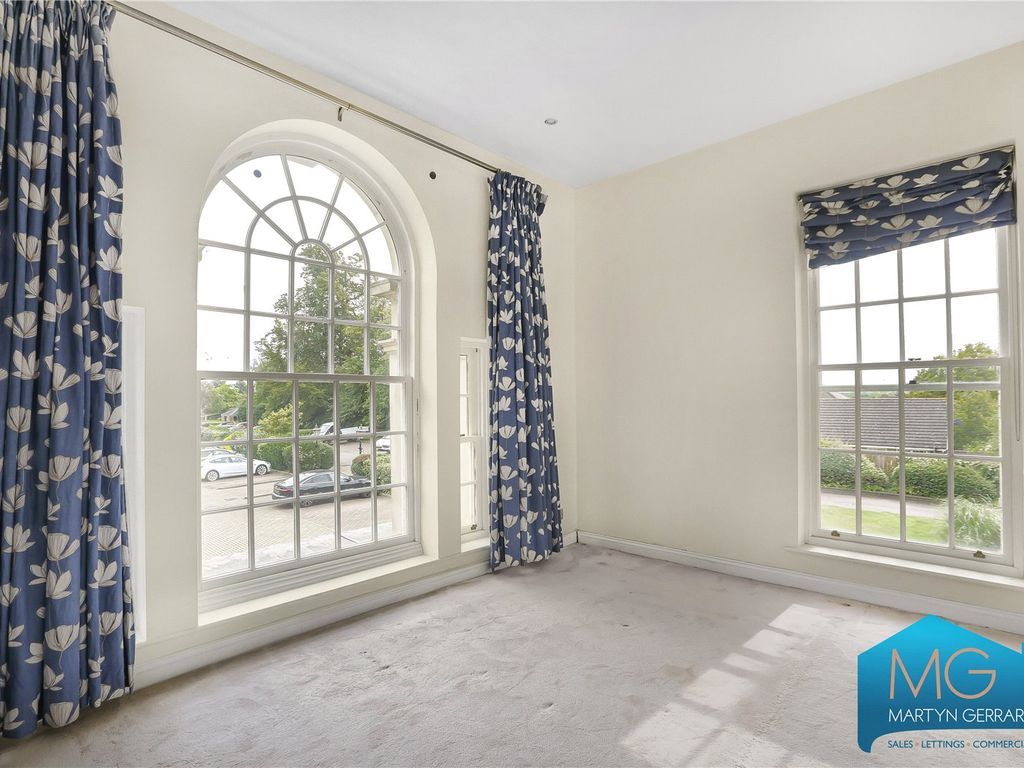 3 bed flat for sale in Princess Park Manor, Royal Drive N11, £500,000 Zoopla