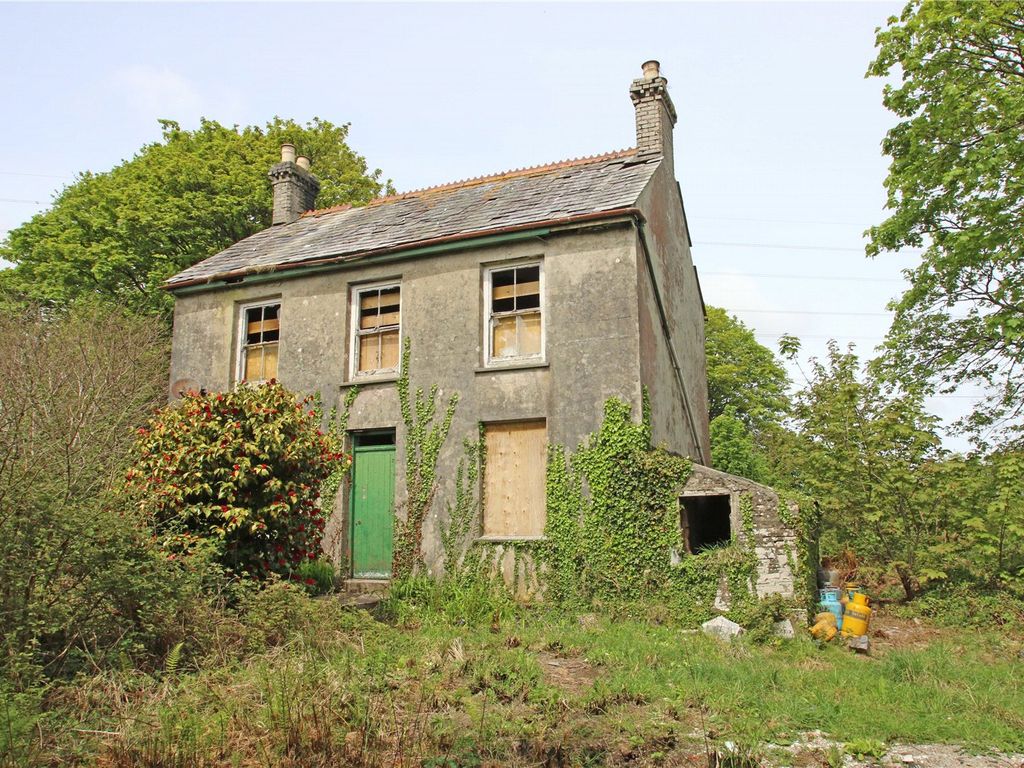 3 bed detached house for sale in Carbis Moor, Roche, St Austell