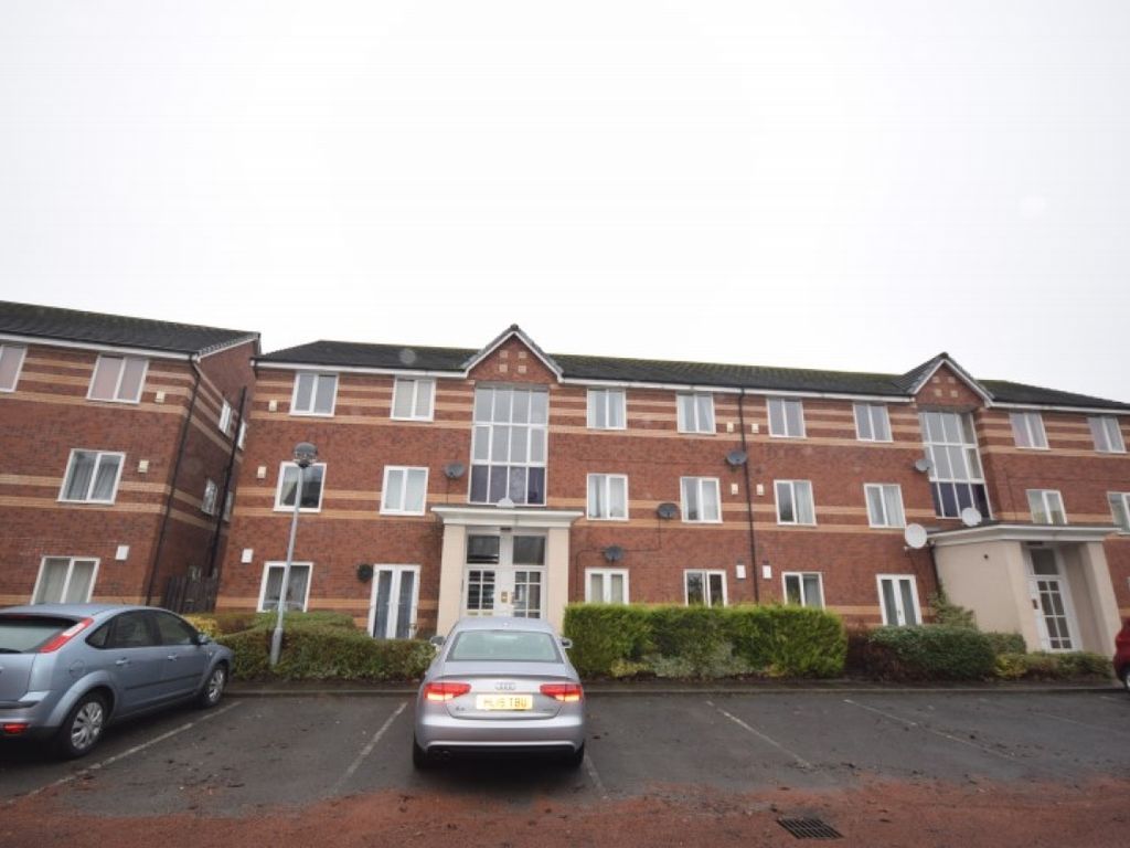 2 bed flat to rent in Blackburn Street, Trinity Riverside, Salford M3 Zoopla