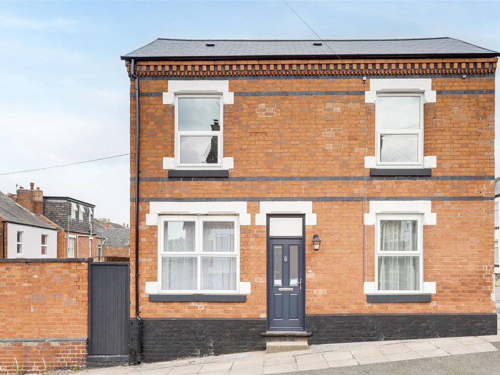 3 bed detached house for sale in St. James Street, Stapleford