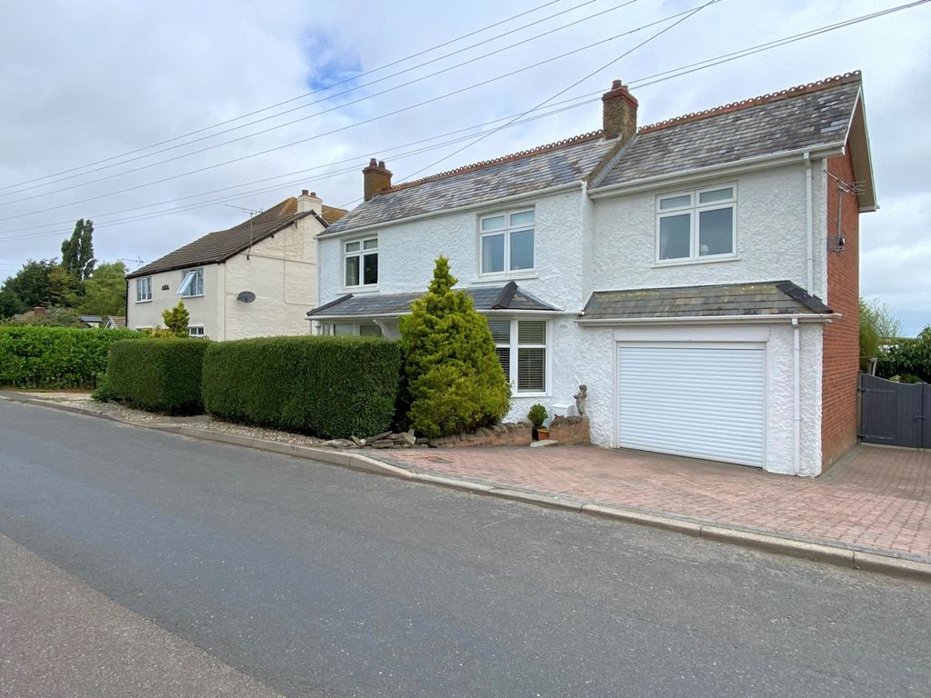 5 bed detached house for sale in Sutton Road, Ripple CT14 Zoopla