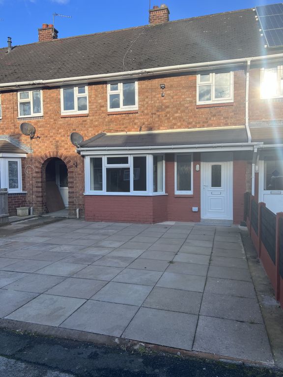 3 bed terraced house to rent in Bolton Way, Walsall WS3, £875 pcm Zoopla