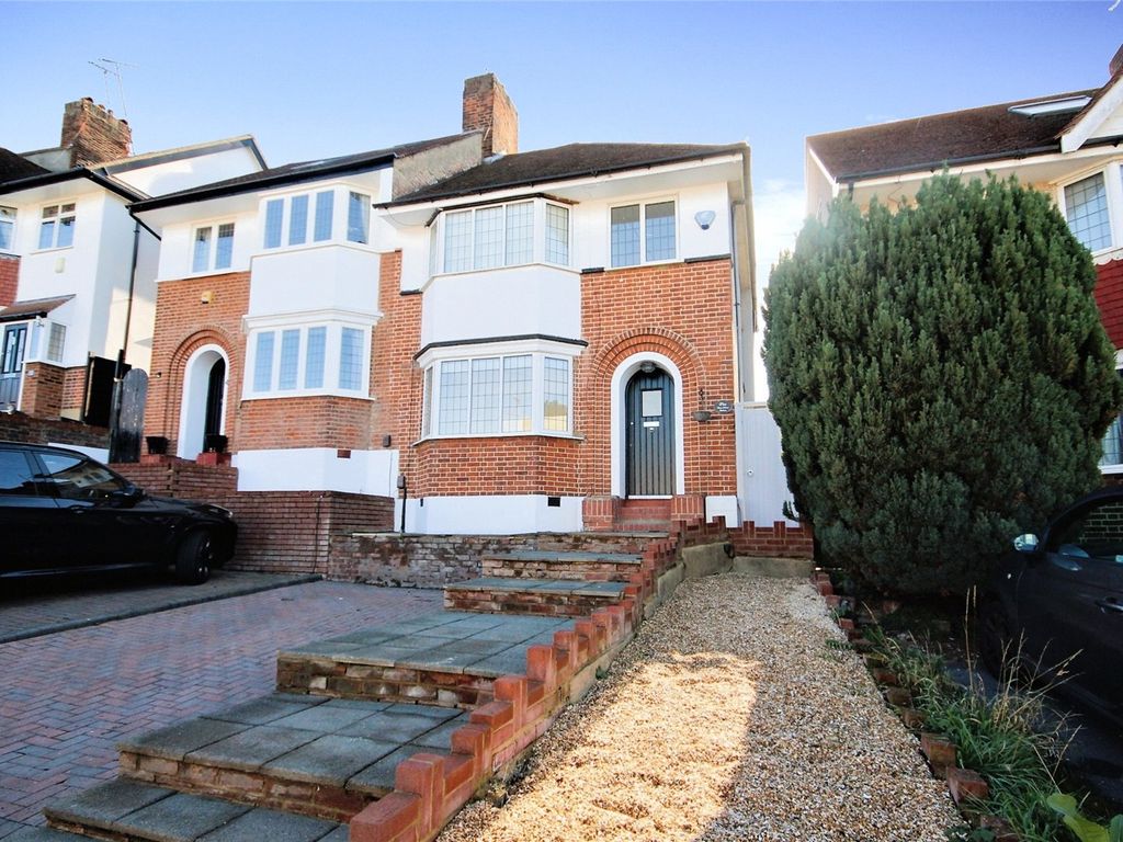 3 bed semidetached house for sale in Dove House Gardens, Chingford E4