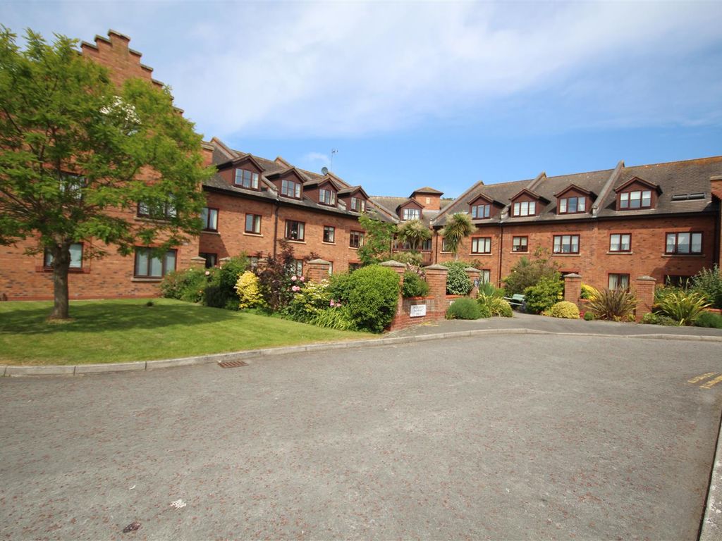1 bed flat for sale in Penrhyn Court, Penrhyn Bay, Llandudno LL30 Zoopla