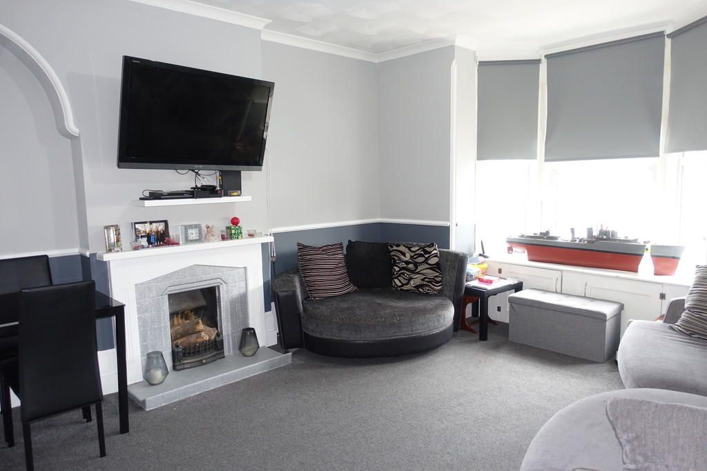 1 bed flat for sale in Powerscourt Road, Portsmouth PO2, £129,000 Zoopla