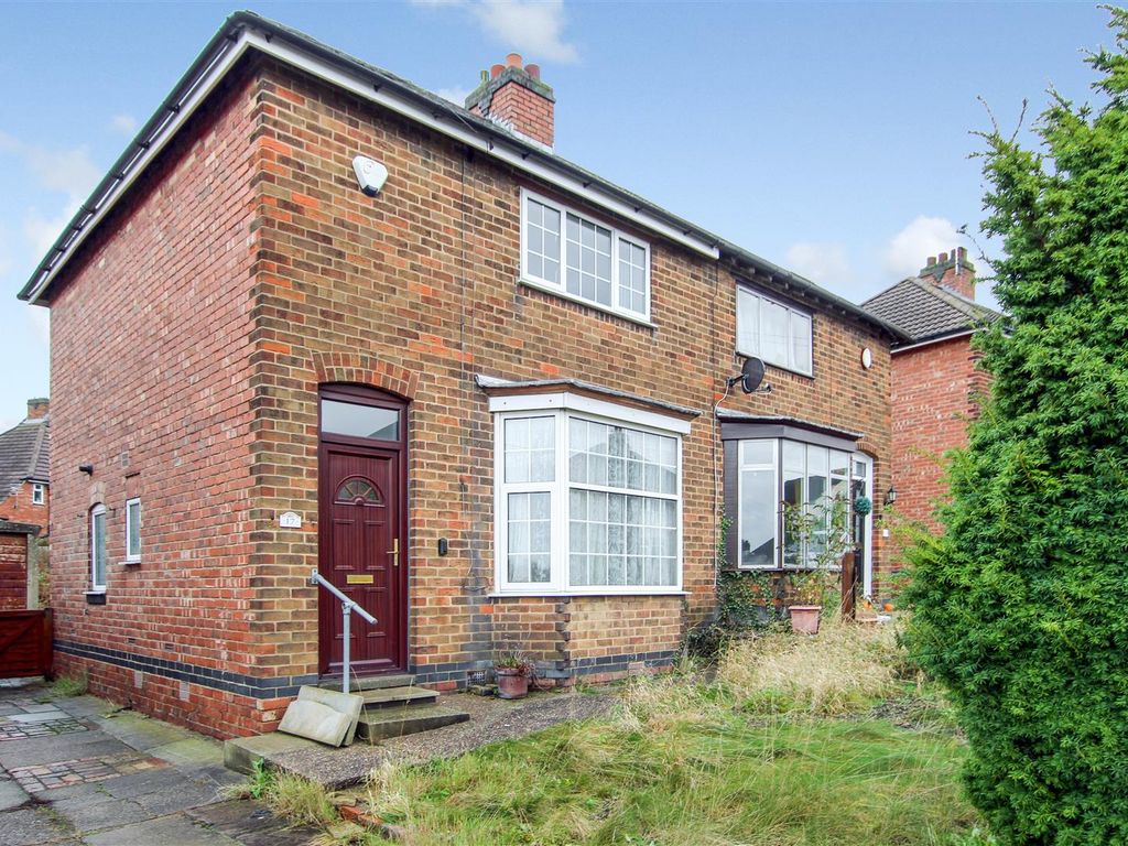 3 bed semidetached house for sale in Spring Close, Castle Gresley