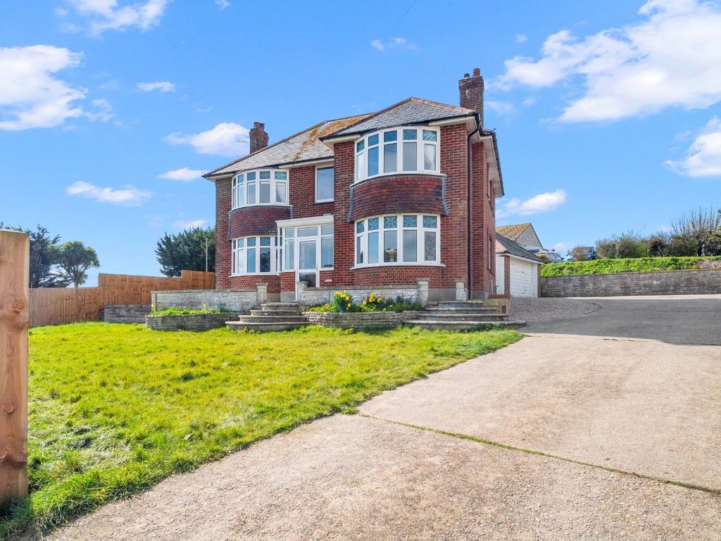 3 bed detached house for sale in Chickerell Road, Chickerell, Weymouth