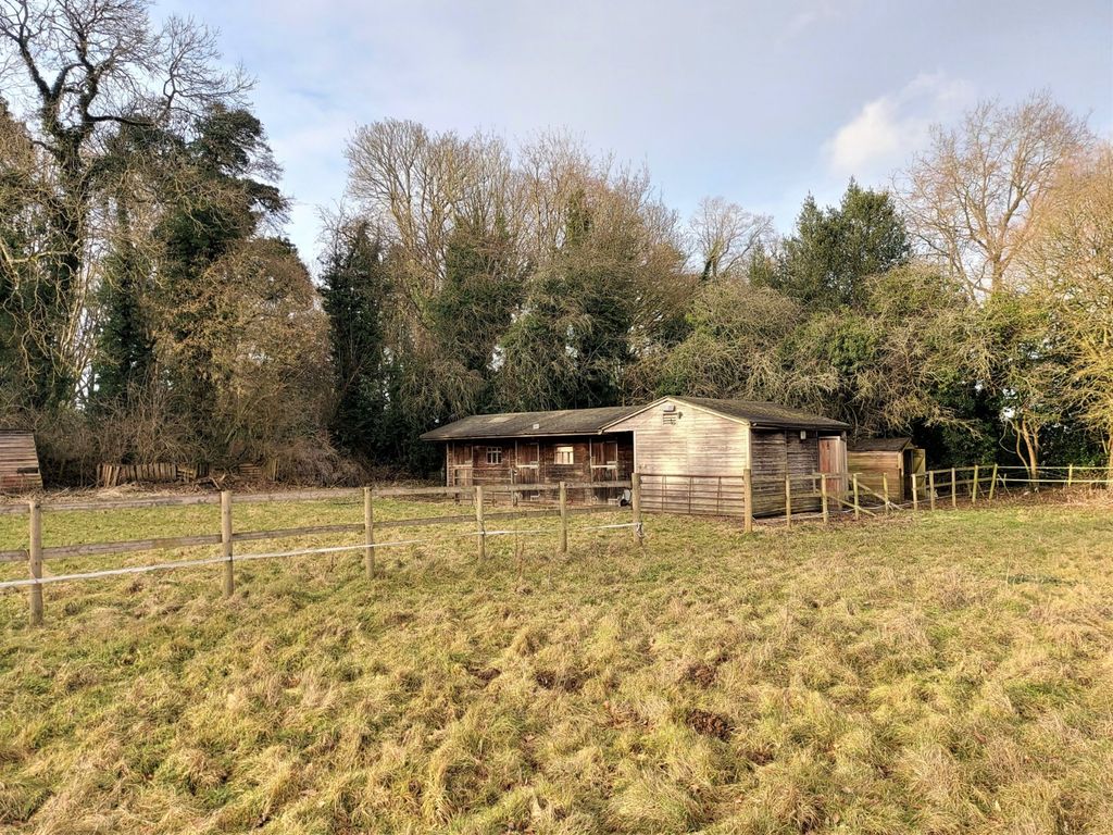 Land for sale in Goose Lane, Leckhampstead, Berkshire RG20, £200,000