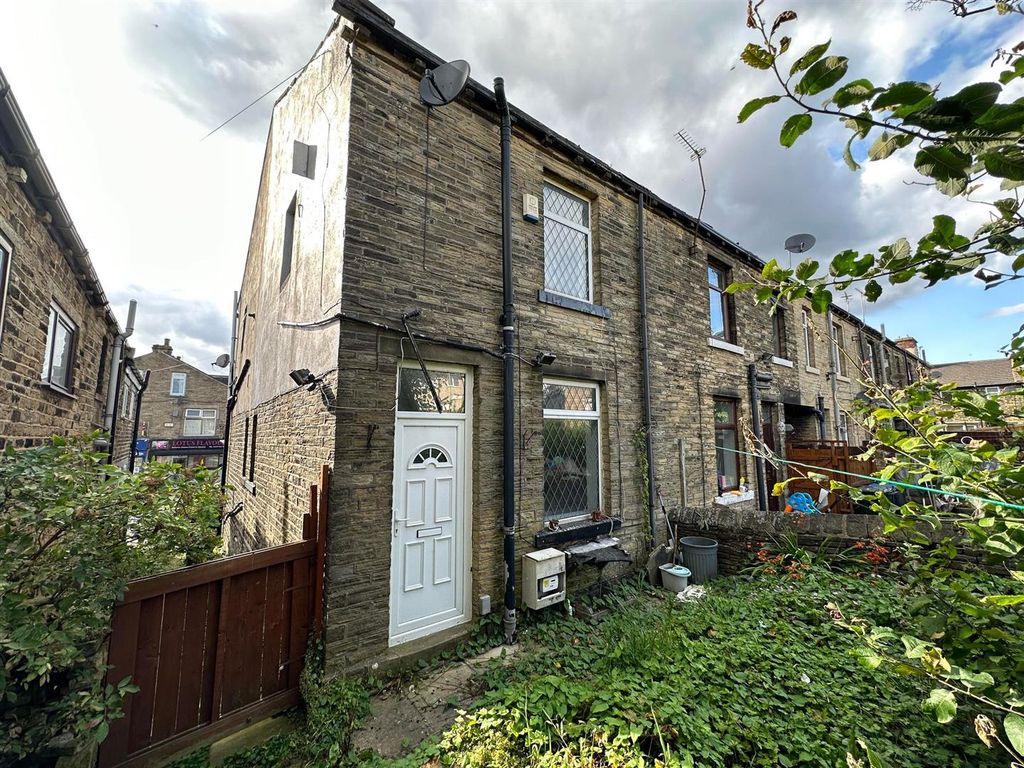 1 bed property for sale in Idle Road, Five Lane Ends, Bradford BD2, £