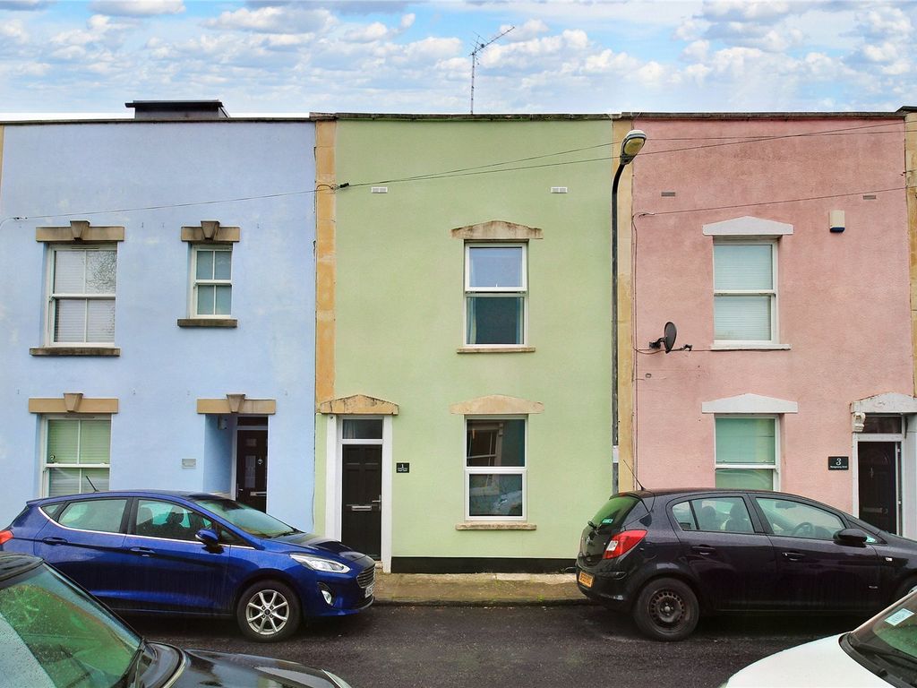 2 bed terraced house for sale in Montgomery Street, Victoria Park