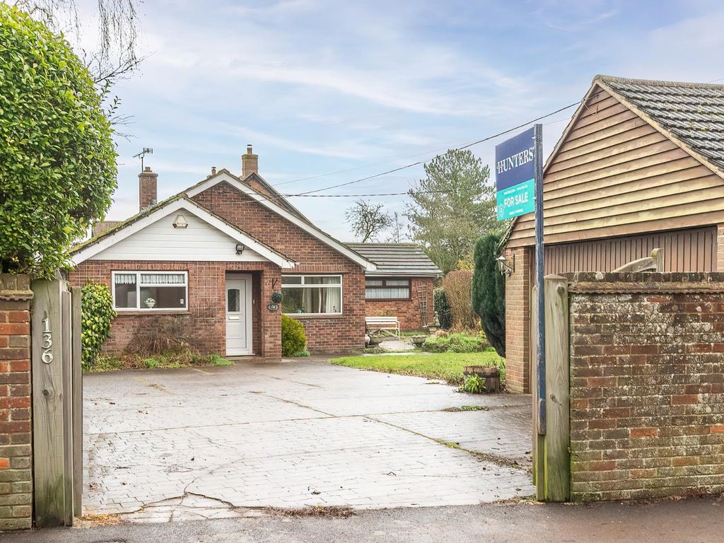 4 bed detached bungalow for sale in Miswell Lane, Tring HP23 Zoopla