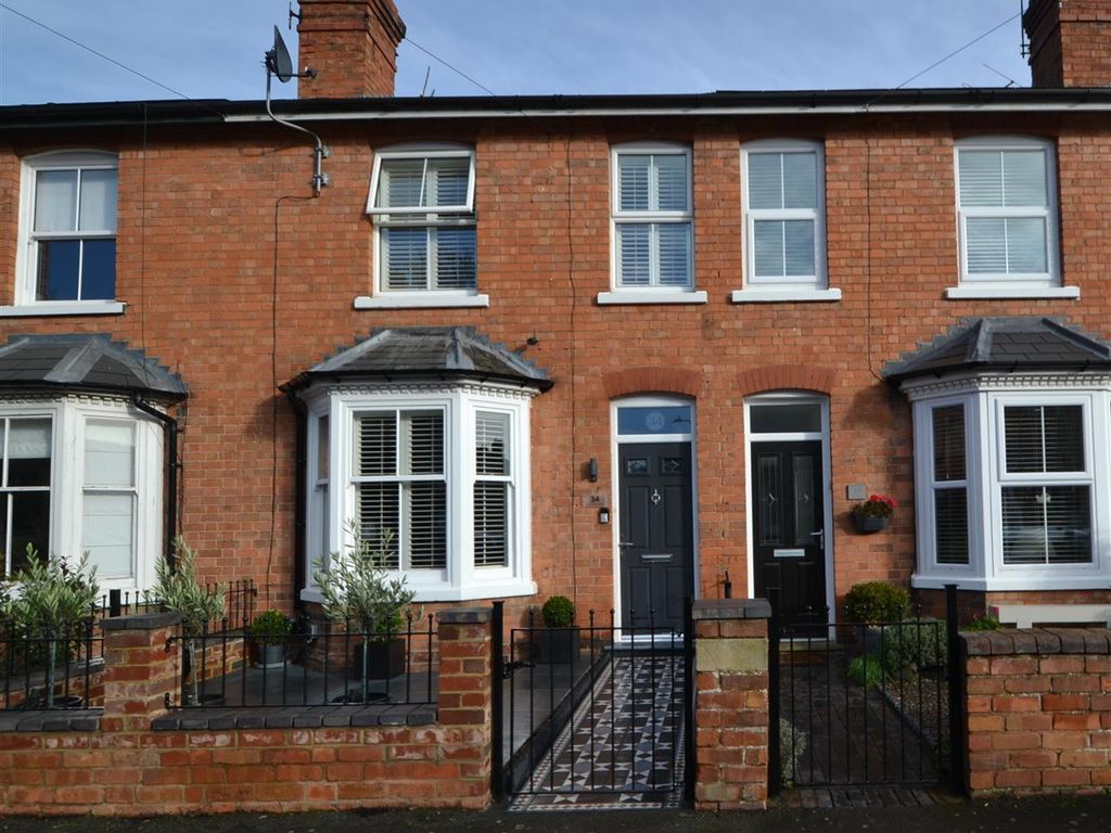 2 bed terraced house for sale in Cromwell Road, Malvern WR14, £270,000