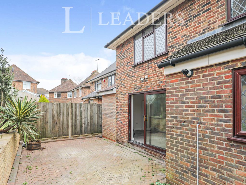 Room to rent in The Frenches, Redhill RH1 Zoopla