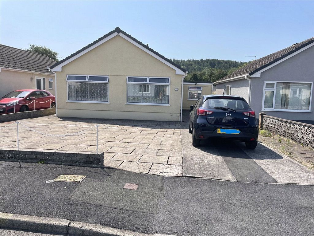3 bed bungalow for sale in Cilddewi Park, Johnstown, Carmarthen
