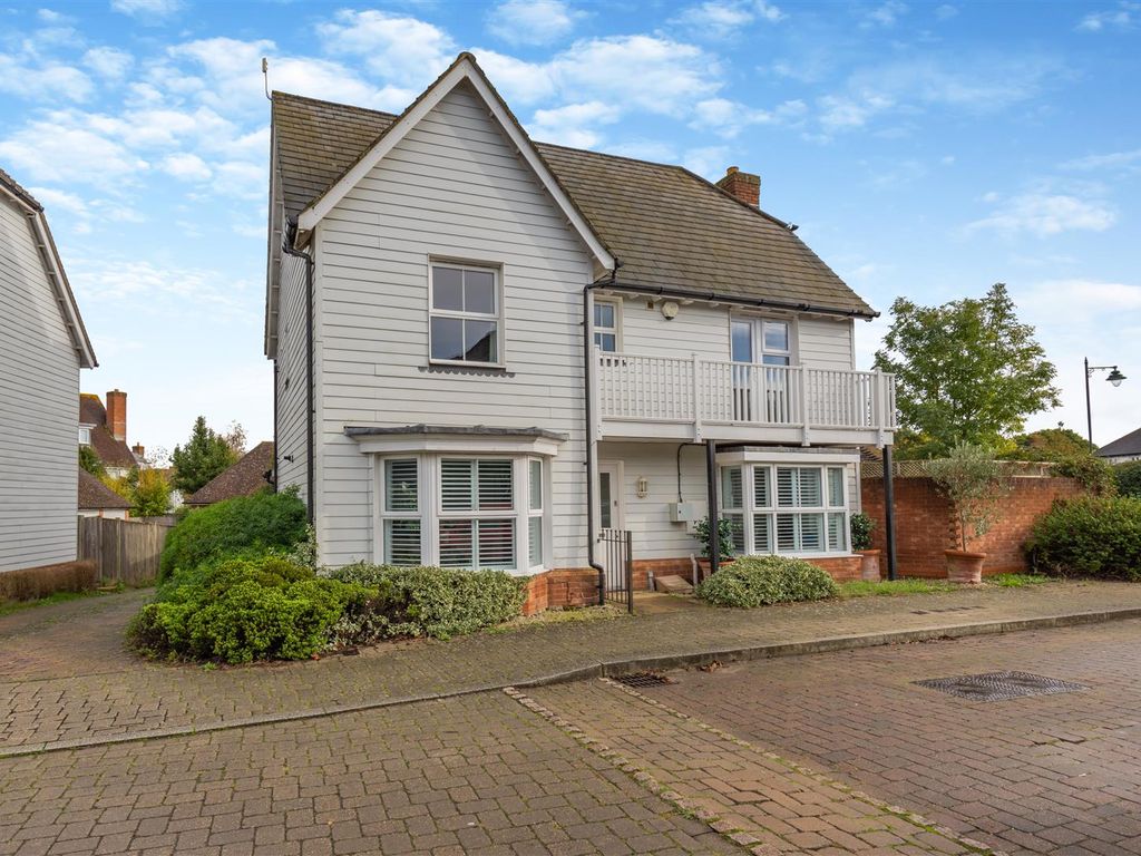 5 bed detached house for sale in Dawn Lane, Kings Hill, West Malling
