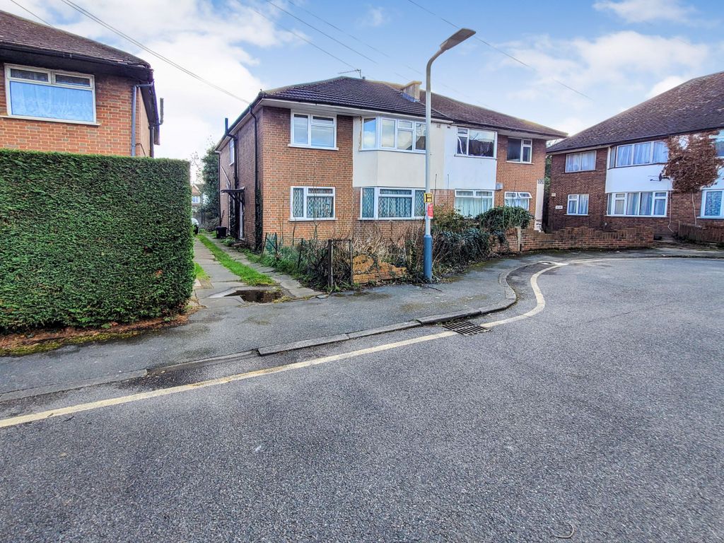 2 bed for sale in Whitehall Close, Uxbridge UB8 Zoopla