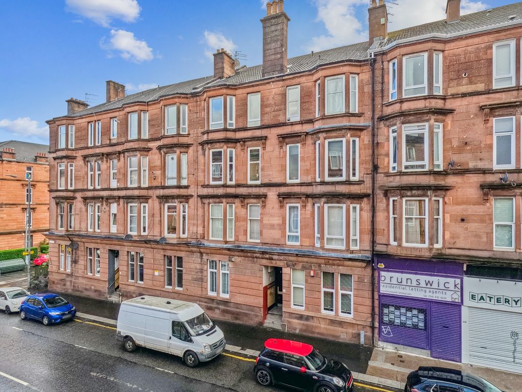1 bed flat for sale in Minard Road, Shawlands, Glasgow G41, £129,000