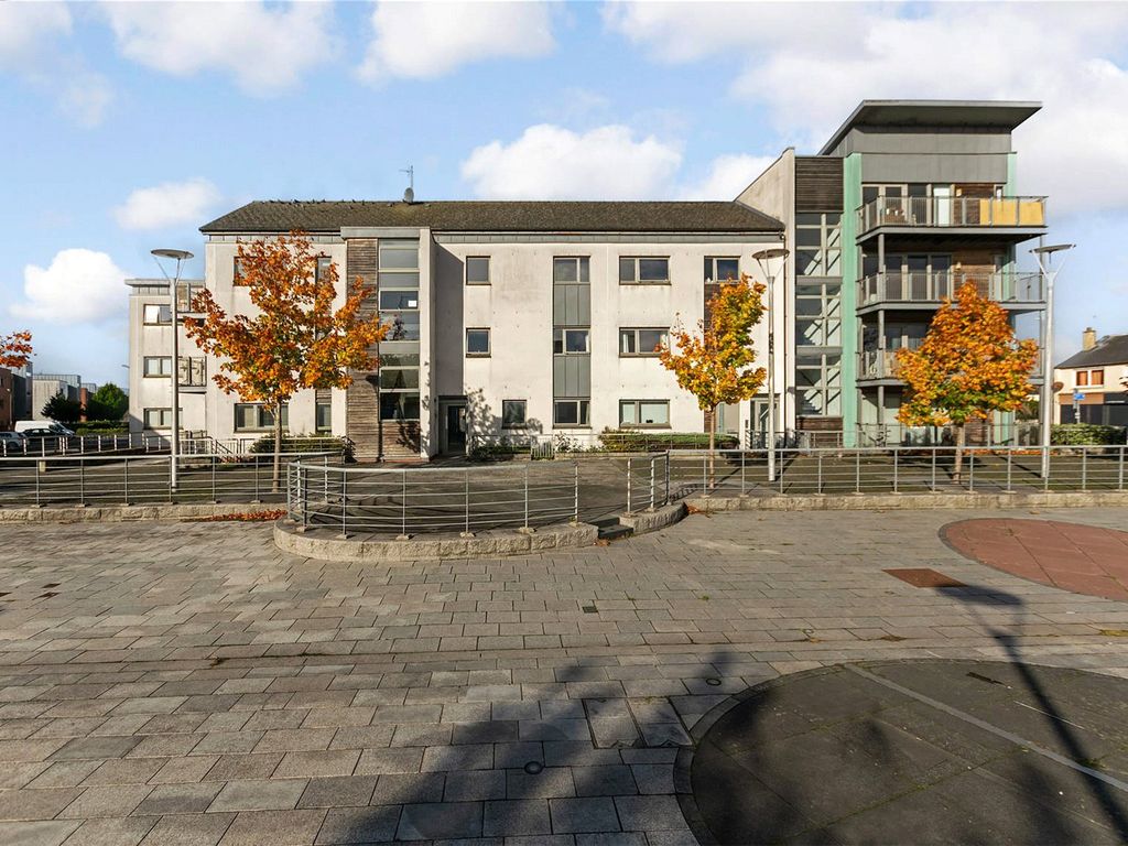 2 bed flat for sale in Drip Road, Stirling, Stirlingshire FK8, £130,000