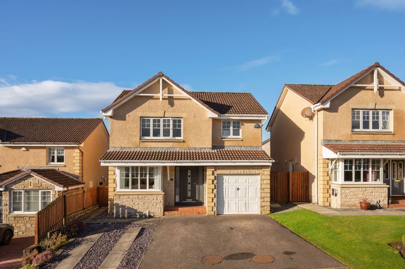 4 bed detached house for sale in Maclean Way, Pitreavie Castle