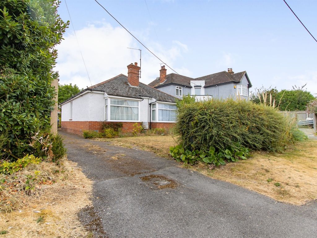 3 bed detached bungalow for sale in Stonehenge Road, Durrington
