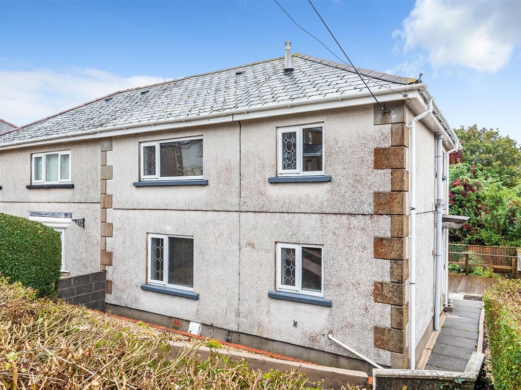 3 bed semidetached house for sale in Maes Yr Haf, Llanelli SA15 Zoopla