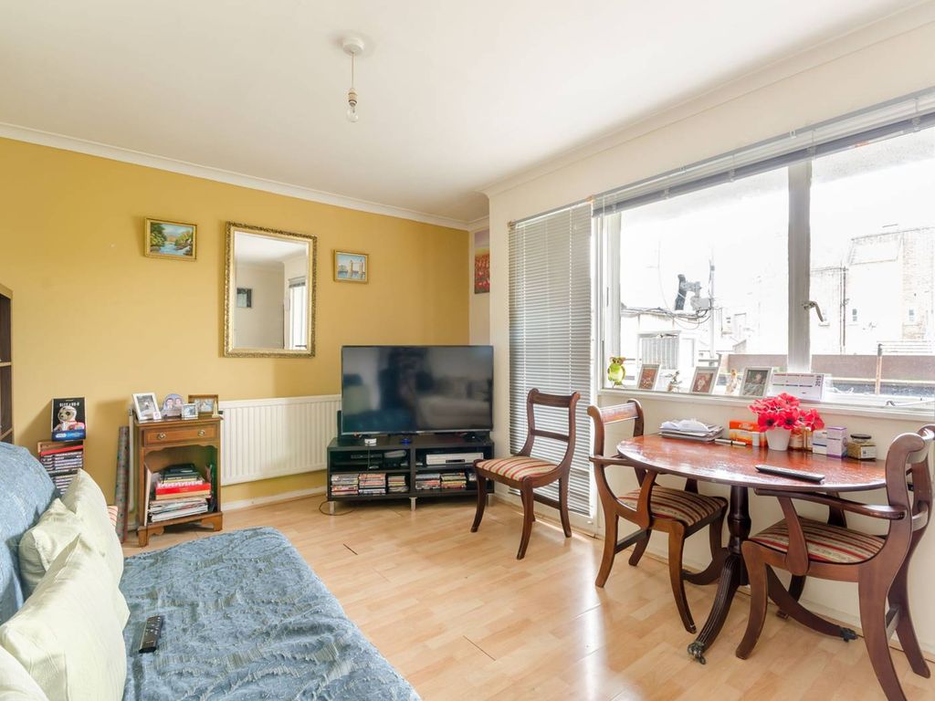 Kimpton Road, Camberwell, London SE5