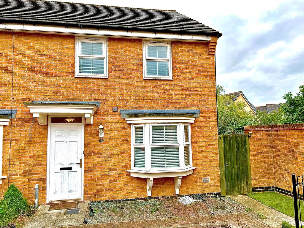 3 bed semidetached house to rent in Whitebeam Close, Hampton Hargate