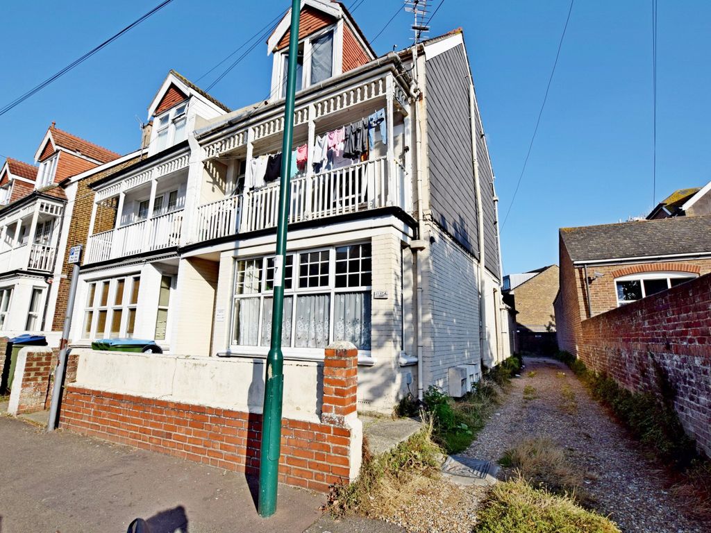 1 bed flat to rent in Flat 4, 6 Canada Grove, Bognor Regis, West Sussex