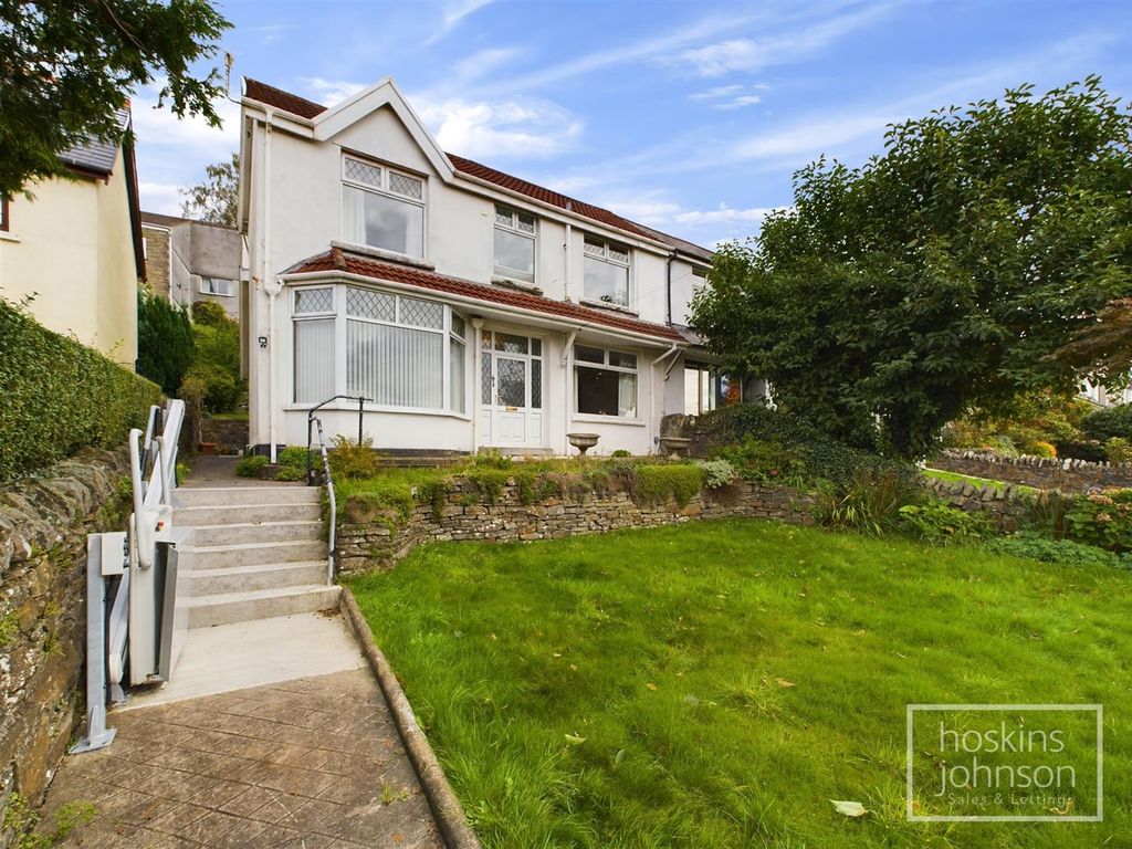 4 bed semidetached house for sale in Pencoed Avenue, The Common