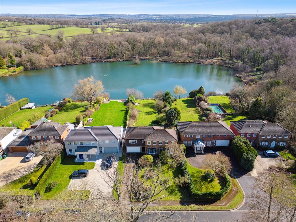 5 bed detached house for sale in Heathfield, Cobham, Surrey KT11 Zoopla