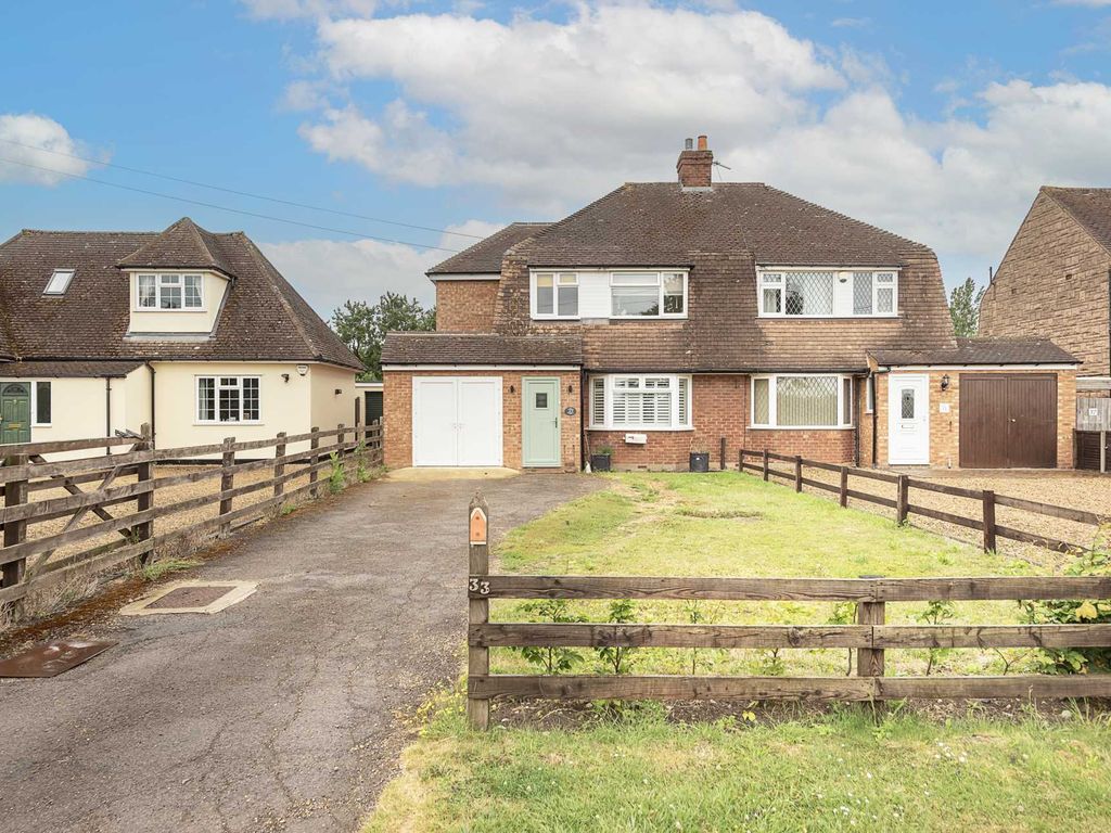 4 bed semidetached house for sale in Buckland Road, Buckland, Aylesbury HP22 Zoopla